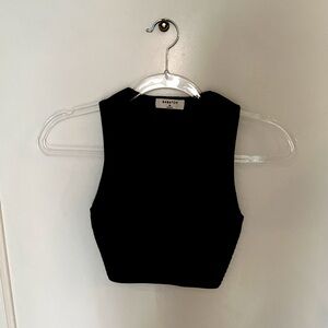 Aritzia Babaton Crop Top